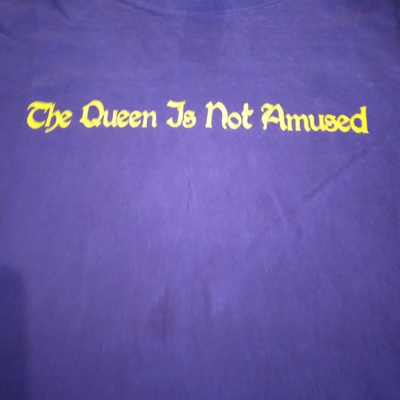 Whimsical Tee Shirt - The Queen - Picture 2 of 4
